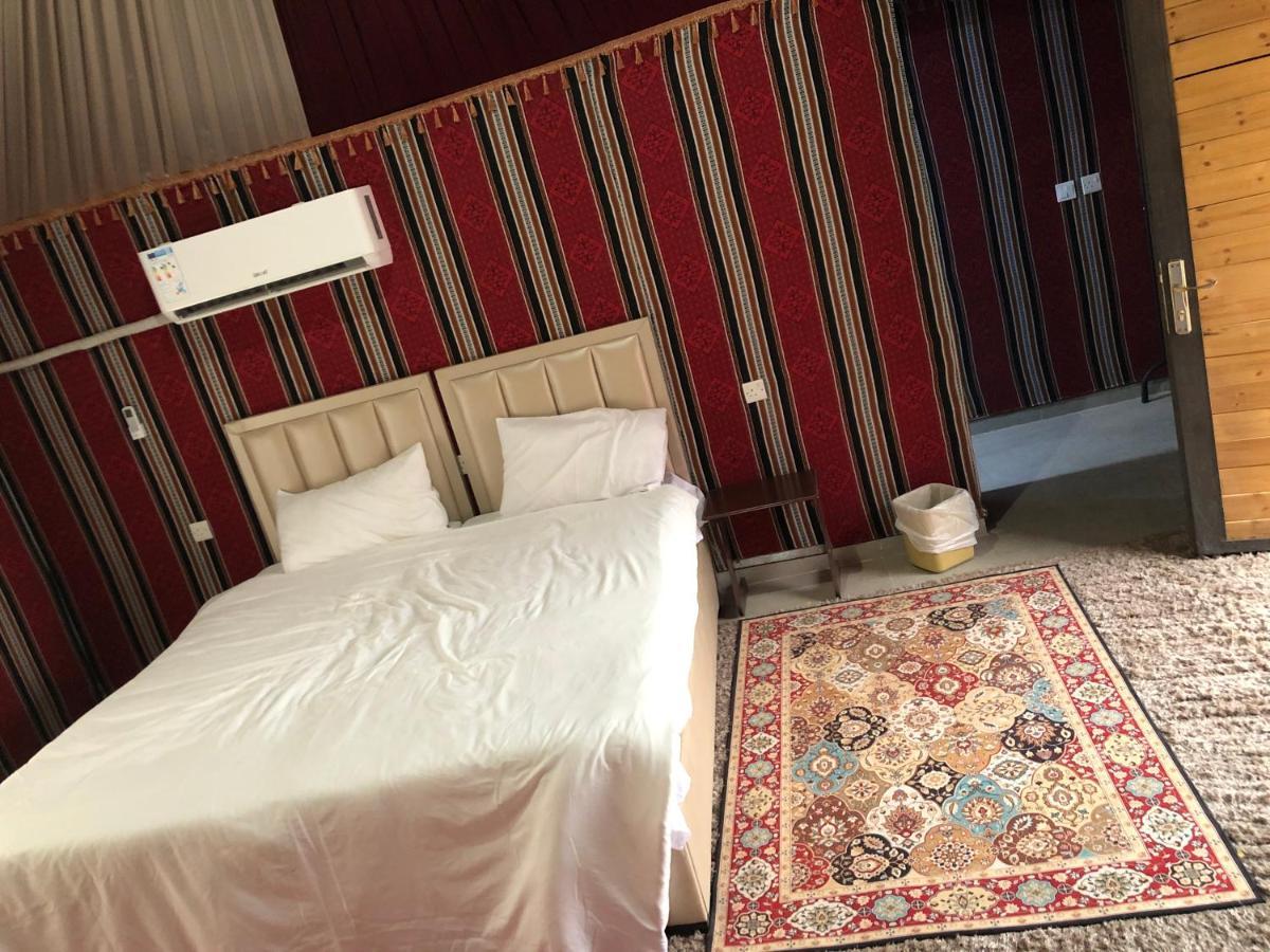Flowers Rum Camp Wadi Rum Exterior foto