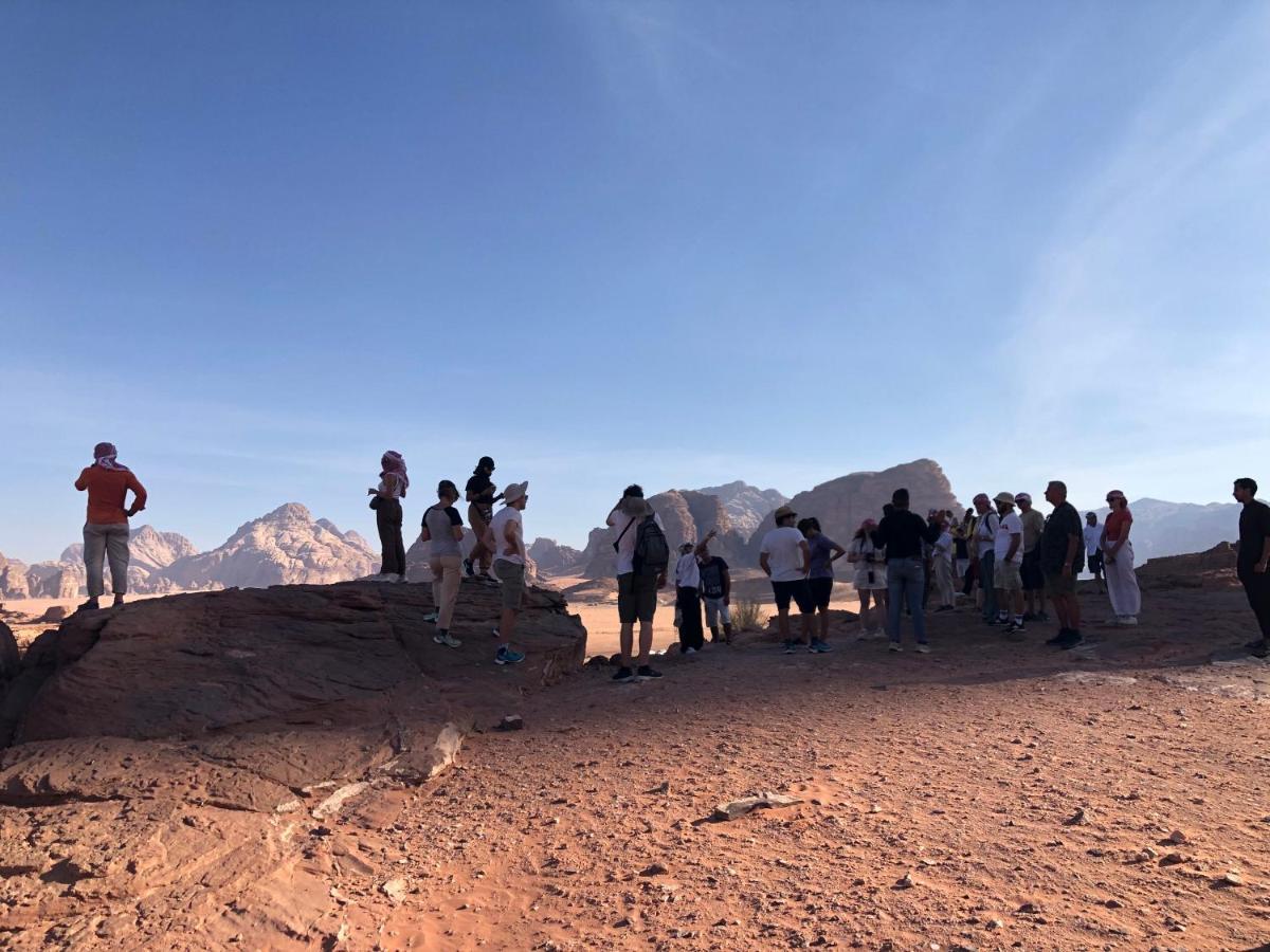 Flowers Rum Camp Wadi Rum Exterior foto