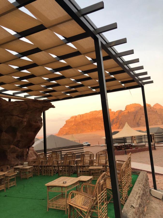 Flowers Rum Camp Wadi Rum Exterior foto